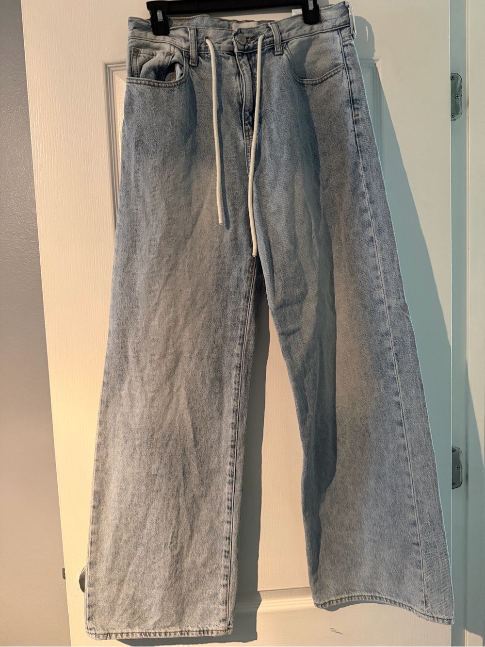 Men's Light Wash extreme baggy jeans with tie around